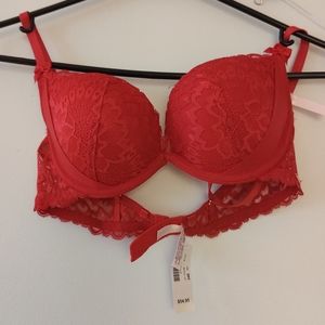 La Vi en Rose red bra, Size 34B *2 for $15*